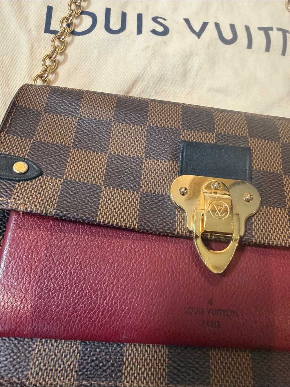 Women’s Red Leather Chain-Handle Shoulder Bag - Picture 15 of 16